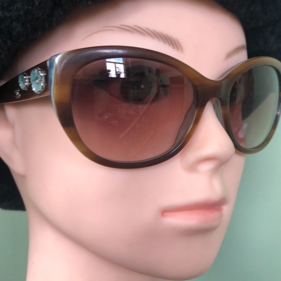 Chanel Sunglasses - Picture 5 of 13